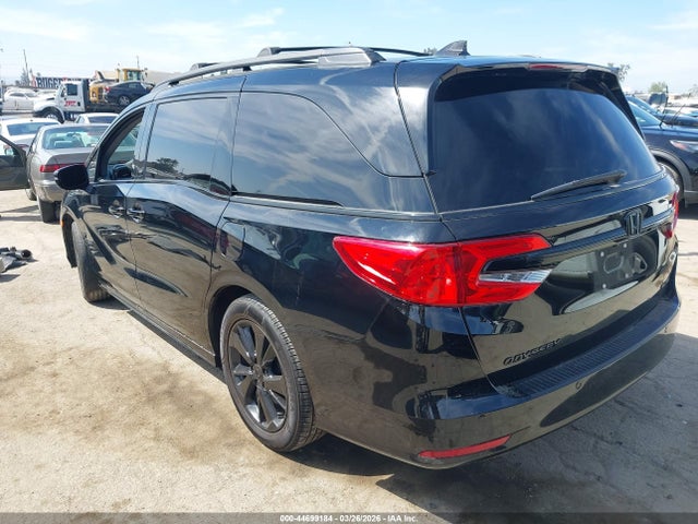 Honda Odyssey Elite 2024 5FNRL6H97RB006445 Image 3