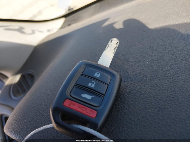 3CZRU5H3XHG704215 Honda HR-V LX
