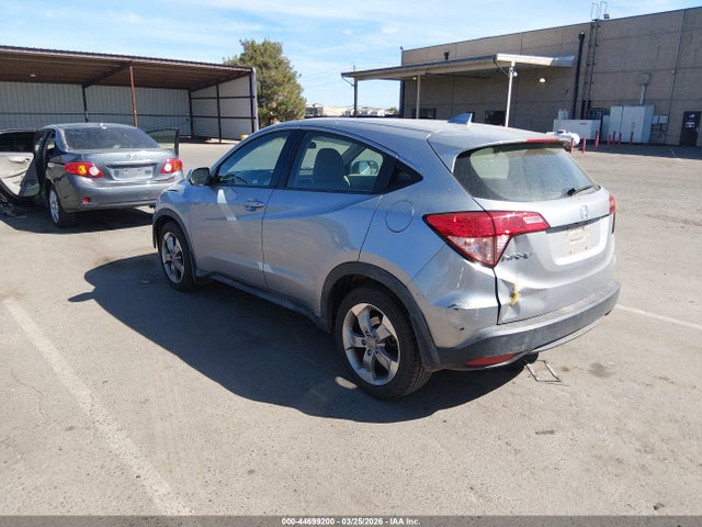 3CZRU5H3XHG704215 Honda HR-V LX