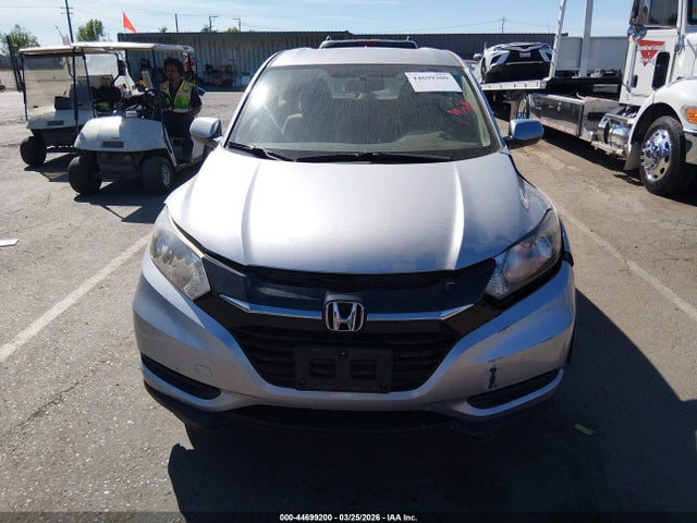 3CZRU5H3XHG704215 Honda HR-V LX