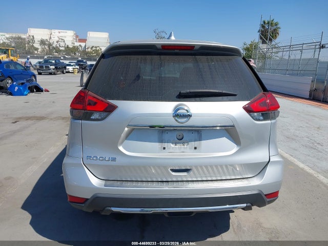 Nissan ROGUE S 2018 JN8AT2MT0JW460824 Image 16