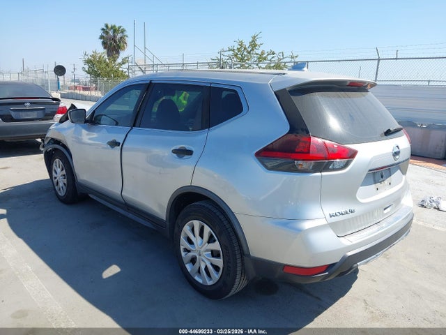Nissan ROGUE S 2018 JN8AT2MT0JW460824 Image 3