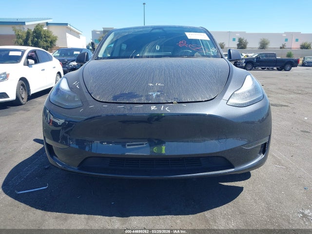 7SAYGDED7SF242261 Tesla Model Y Long Range Dual Motor Rear-wheel Drive