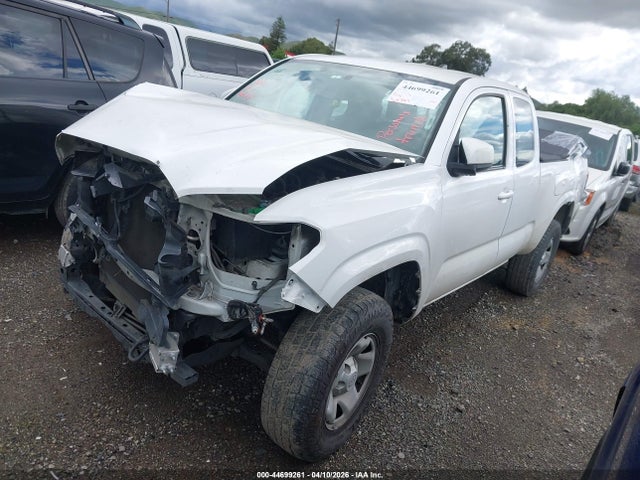 Toyota Tacoma Sr 2017 5TFRX5GN2HX093785 Image 2