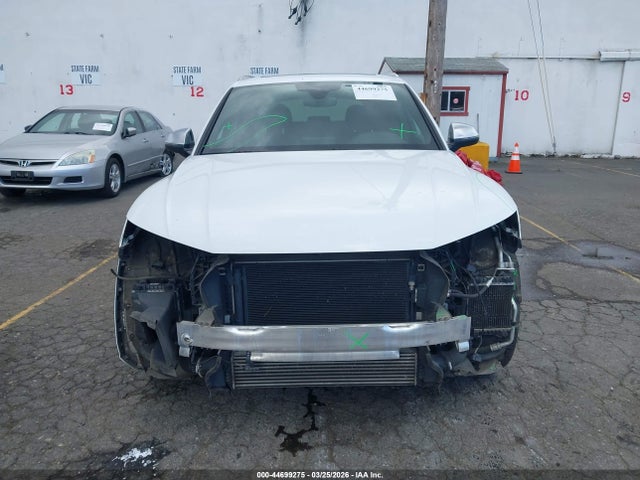 Продажа на аукционе авто 2018 Audi Sq5 3.0t Premium Plus, vin: WA1A4AFY7J2221140, номер лота: 44699275
