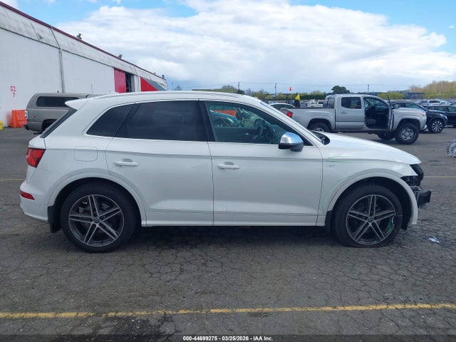 Продажа на аукционе авто 2018 Audi Sq5 3.0t Premium Plus, vin: WA1A4AFY7J2221140, номер лота: 44699275