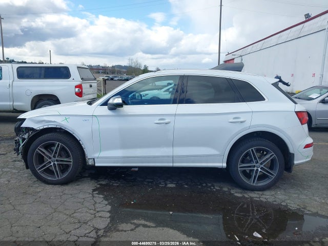 Продажа на аукционе авто 2018 Audi Sq5 3.0t Premium Plus, vin: WA1A4AFY7J2221140, номер лота: 44699275