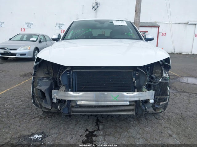 Продажа на аукционе авто 2018 Audi Sq5 3.0t Premium Plus, vin: WA1A4AFY7J2221140, номер лота: 44699275