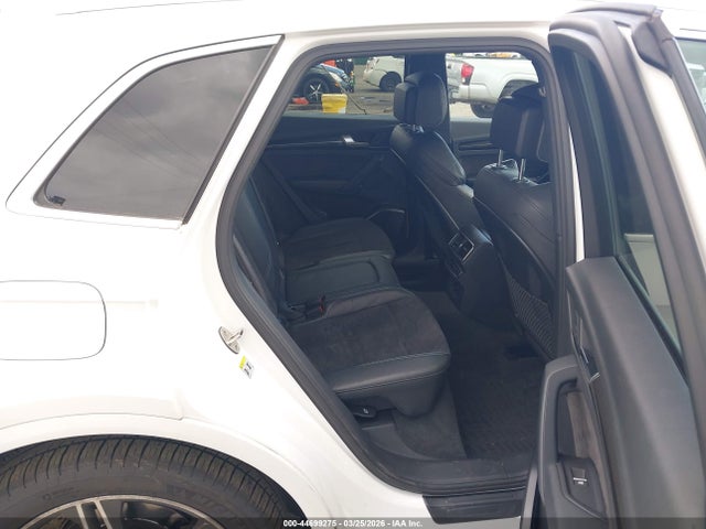 Продажа на аукционе авто 2018 Audi Sq5 3.0t Premium Plus, vin: WA1A4AFY7J2221140, номер лота: 44699275