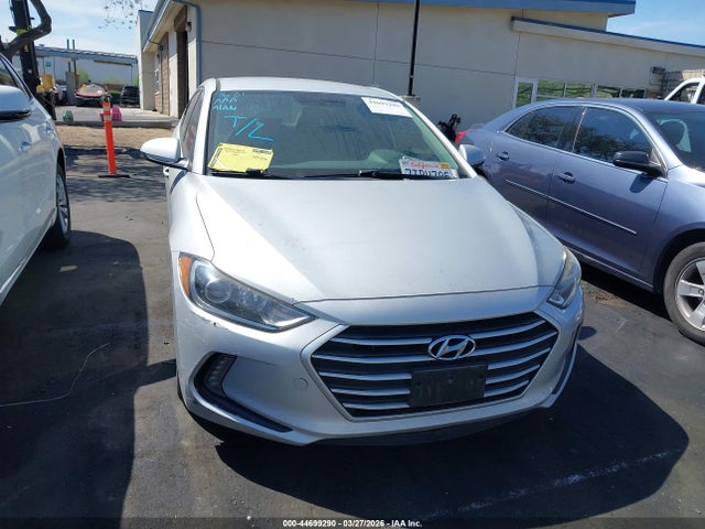 KMHD84LF6HU164256 Hyundai ELANTRA SE