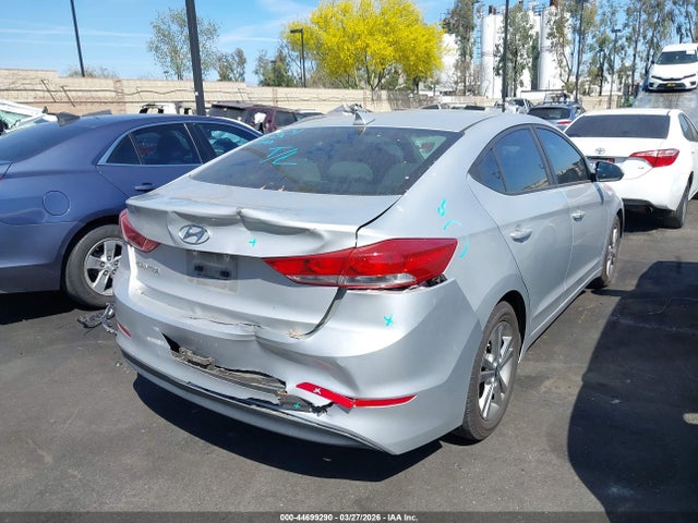 KMHD84LF6HU164256 Hyundai ELANTRA SE