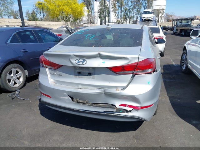 KMHD84LF6HU164256 Hyundai ELANTRA SE