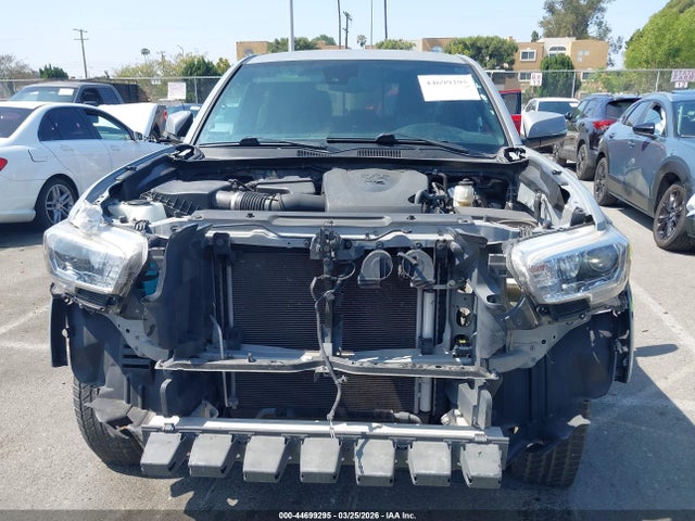 Aukcja sprzedaży 2021 Toyota Tacoma Trd Sport, vin: 5TFAZ5CN9MX112985, numer aukcji: 44699295