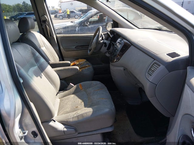 2000 Mazda Mpv Dx/es/lx მანქანა იყიდება აუქციონზე, vin: JM3LW28G0Y0100594, აუქციონის ნომერი: 44699309