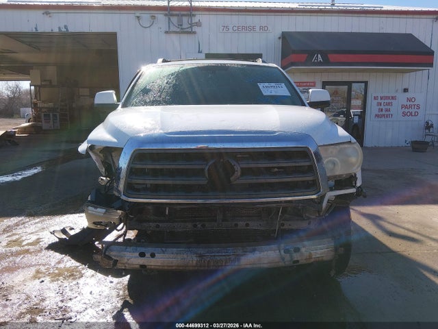 2012 Toyota Sequoia Sr5 5.7l V8 მანქანა იყიდება აუქციონზე, vin: 5TDBY5G14CS068123, აუქციონის ნომერი: 44699312
