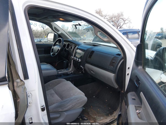 2012 Toyota Sequoia Sr5 5.7l V8 მანქანა იყიდება აუქციონზე, vin: 5TDBY5G14CS068123, აუქციონის ნომერი: 44699312