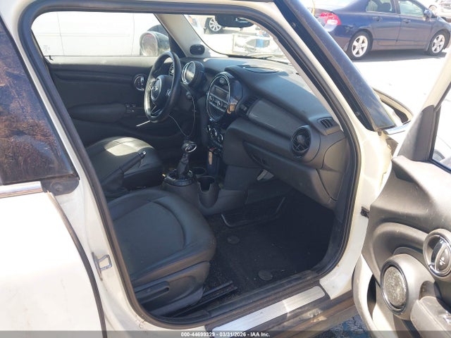Auction sale of the 2015 Mini Hardtop Cooper, vin: WMWXS5C54FT832538, lot number: 44699329