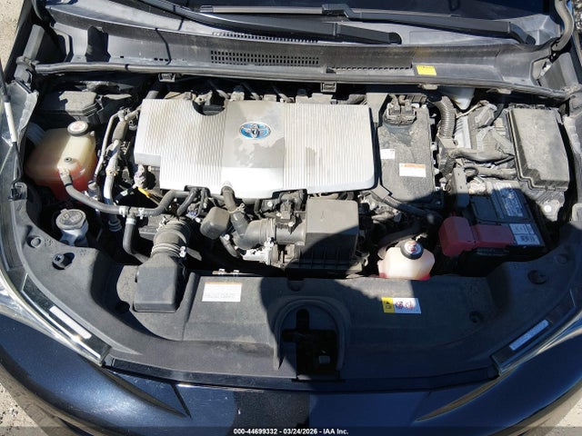 Toyota Prius Three Touring 2018 JTDKARFU7J3552969 Image 10