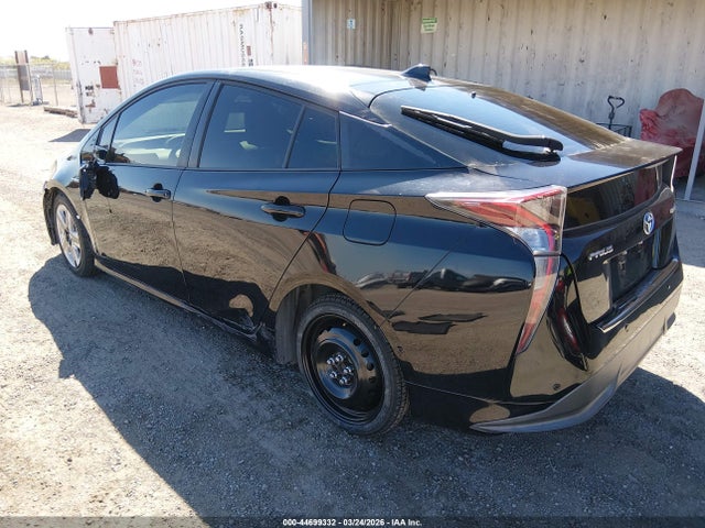 Toyota Prius Three Touring 2018 JTDKARFU7J3552969 Image 3