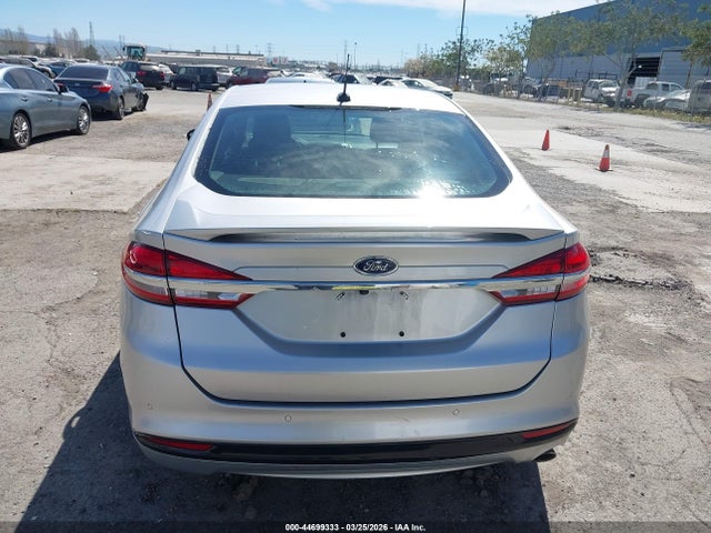 Ford Fusion Hybrid Titanium 2018 3FA6P0RU4JR102775 Image 16