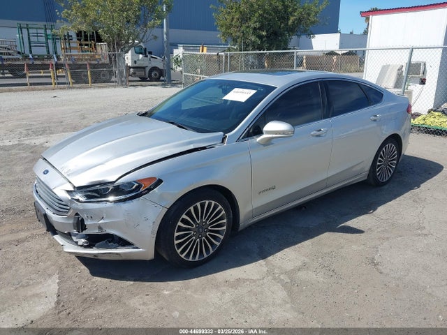 Ford Fusion Hybrid Titanium 2018 3FA6P0RU4JR102775 Image 2