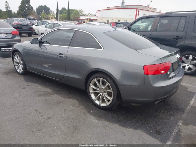 2014 AUDI A5 WAUCFAFR4EA051510 Photo 2