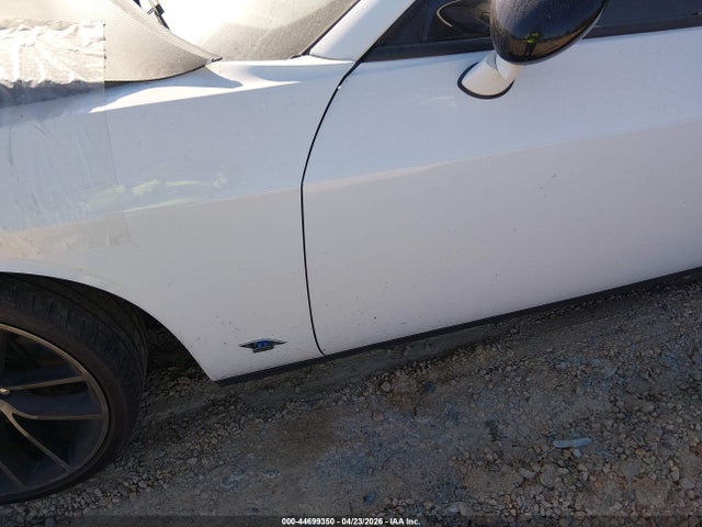 2015 Dodge Challenger Sxt Plus მანქანა იყიდება აუქციონზე, vin: 2C3CDZBG9FH759335, აუქციონის ნომერი: 44699350