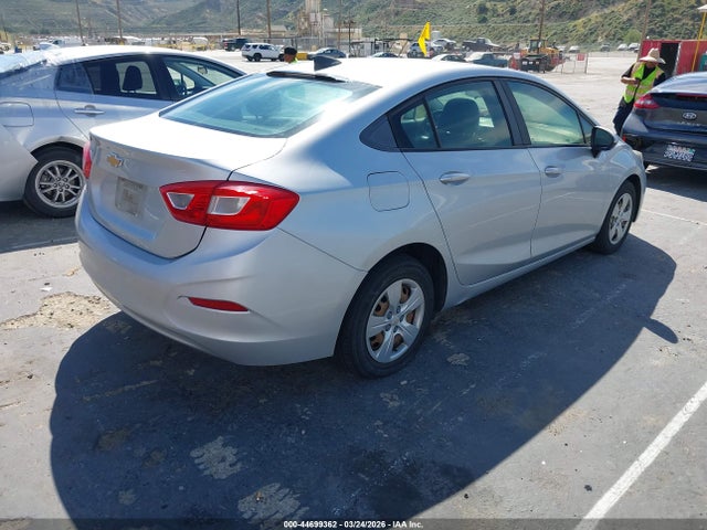 2016 CHEVROLET CRUZE 1G1BC5SM6G7245604 Photo 3