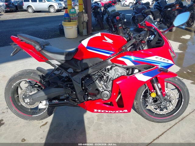 MLHRH1556R5000544 Honda CBR650 R