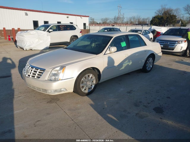 2011 CADILLAC DTS 1G6KH5E6XBU107695 Photo 1