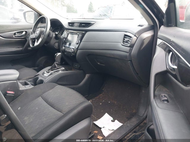 44699378 :رقم المزاد ، KNMAT2MV8JP585934 vin ، 2018 Nissan Rogue Sv مزاد بيع