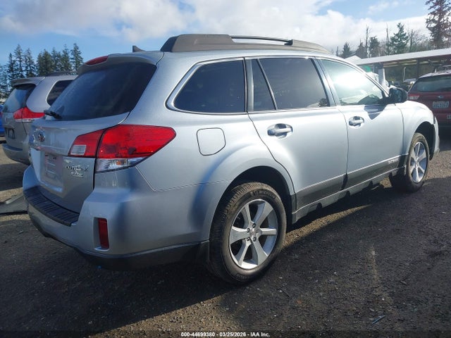 4S4BRBNC3E3211921 Subaru Outback 2.5i Limited
