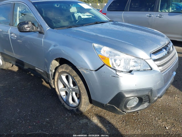 4S4BRBNC3E3211921 Subaru Outback 2.5i Limited