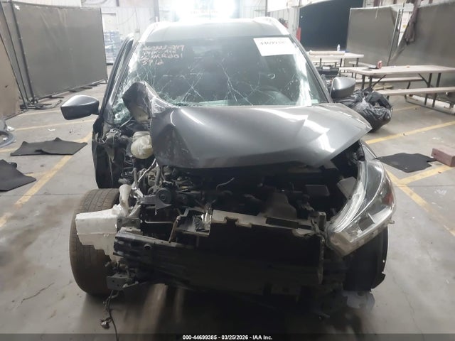 3N1CP5CU4JL535912 Nissan KICKS SV