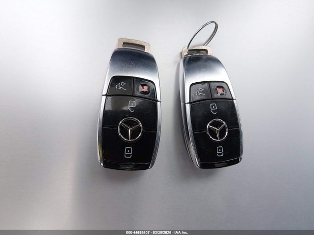 2019 Mercedes-benz E 300 მანქანა იყიდება აუქციონზე, vin: WDDZF4JB7KA681404, აუქციონის ნომერი: 44699407