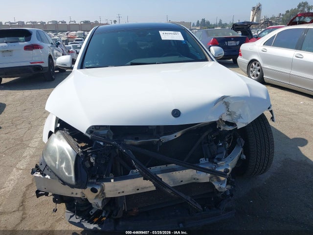 2019 Mercedes-benz E 300 მანქანა იყიდება აუქციონზე, vin: WDDZF4JB7KA681404, აუქციონის ნომერი: 44699407