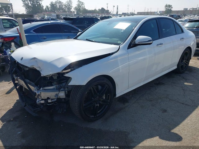2019 Mercedes-benz E 300 მანქანა იყიდება აუქციონზე, vin: WDDZF4JB7KA681404, აუქციონის ნომერი: 44699407