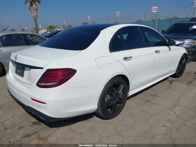 2019 Mercedes-benz E 300 მანქანა იყიდება აუქციონზე, vin: WDDZF4JB7KA681404, აუქციონის ნომერი: 44699407