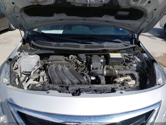 3N1CN7APXJL804557 Nissan Versa 1.6 Sv