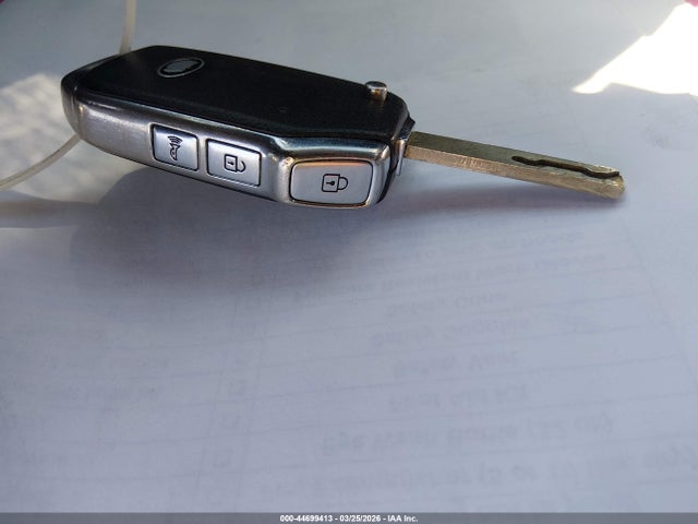 KNDEPCAA3M7098271 KIA Seltos Lx