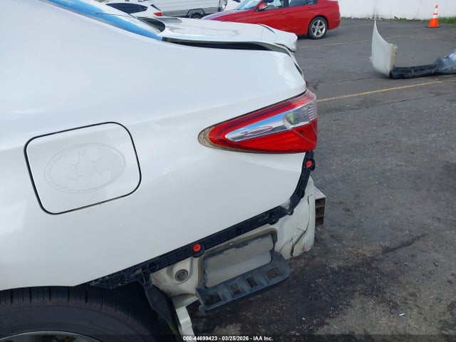4T1BD1FK0GU180400 Toyota Camry Hybrid Se