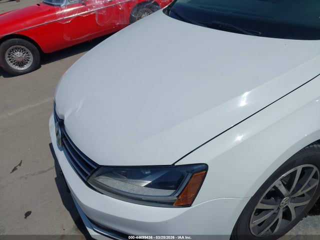 44699436 :رقم المزاد ، 3VWDB7AJ1HM257086 vin ، 2017 Volkswagen Jetta 1.4t Se مزاد بيع