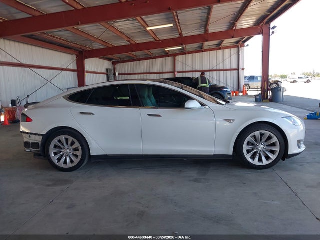 Продажа на аукционе авто 2013 Tesla Model S, vin: 5YJSA1CG6DFP22438, номер лота: 44699440