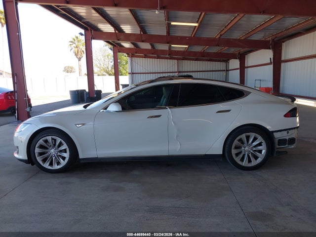 Продажа на аукционе авто 2013 Tesla Model S, vin: 5YJSA1CG6DFP22438, номер лота: 44699440