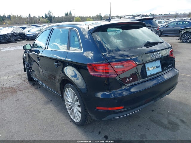 2016 AUDI A3 E-TRON WAUSPBFFXGA144071 Photo 2