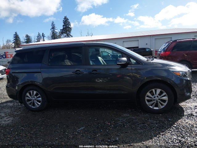 KNDMB5C16H6324494 KIA SEDONA LX