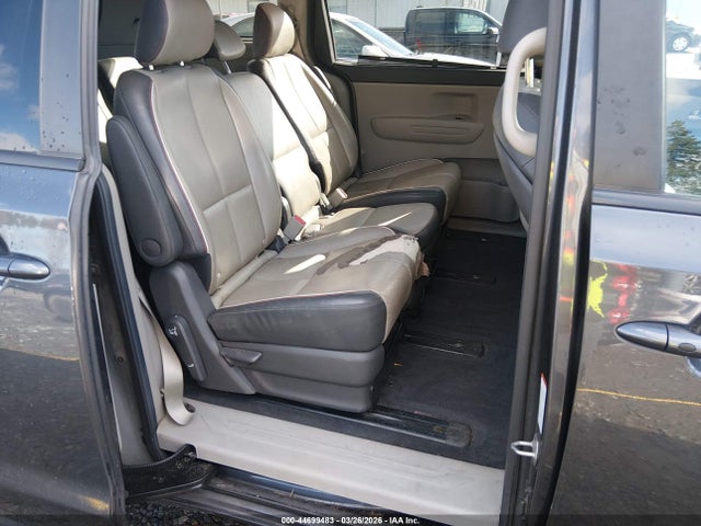 KNDMB5C16H6324494 KIA SEDONA LX
