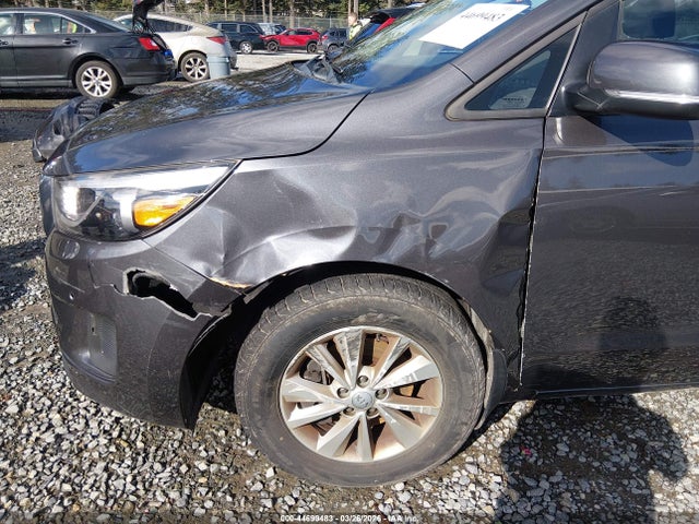 KNDMB5C16H6324494 KIA SEDONA LX