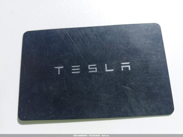 44699485 :رقم المزاد ، 7SAYGDEE7PA131013 vin ، 2023 Tesla Model Y Awd/long Range Dual Motor All-wheel Drive مزاد بيع