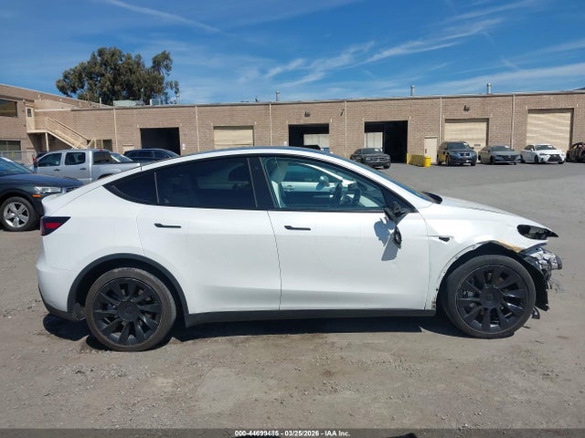 44699485 :رقم المزاد ، 7SAYGDEE7PA131013 vin ، 2023 Tesla Model Y Awd/long Range Dual Motor All-wheel Drive مزاد بيع